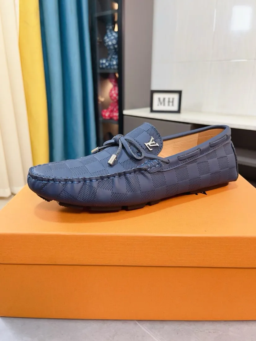 Men's men's shoes💰400🌹🌹[LV Louis Vuitton] New men's beanie shoes💝💝.. Top-grade imported cowhide embossed➕Comfortable leather lining. It is extremely skin-friendly and comfortable, feels very delicate, and the shape is very correct! Perfectly reflects the three-dimensional sense, code number: 38-44